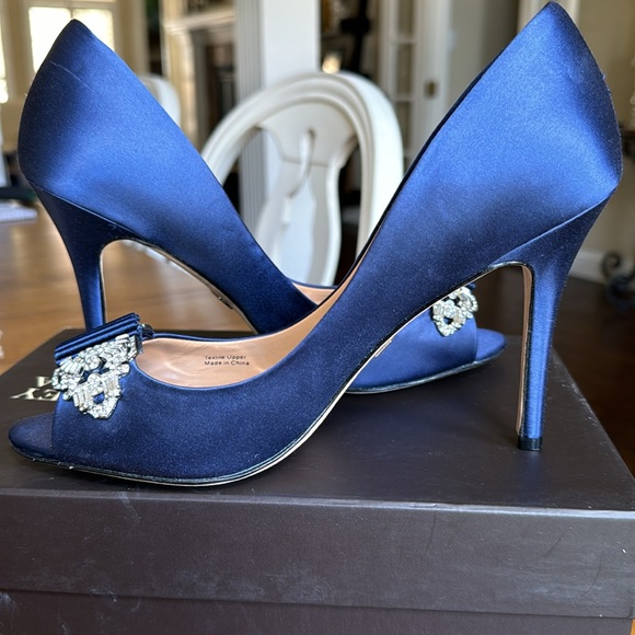 Badgley Mischka Davida navy satin peep toe heels - Picture 8 of 11